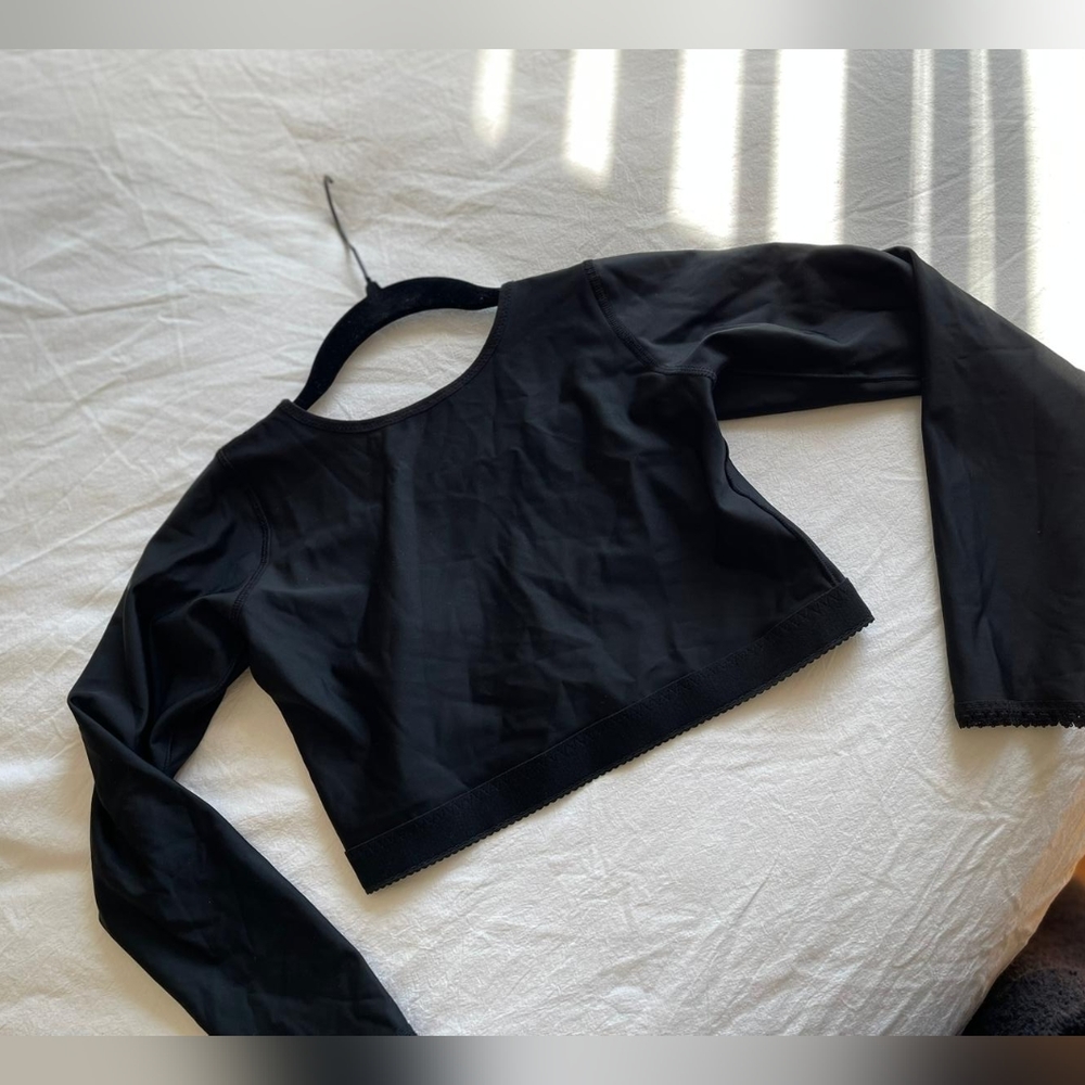 Slimming arm and chest corset